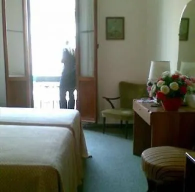 Helvetia 3* Venedik-Lido