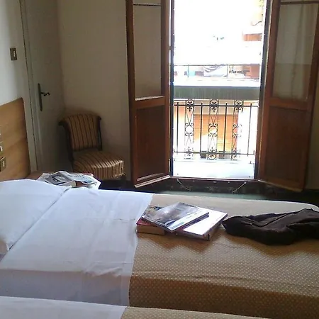 Otel Helvetia 3*