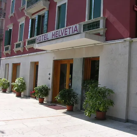 Hotel Helvetia 3*